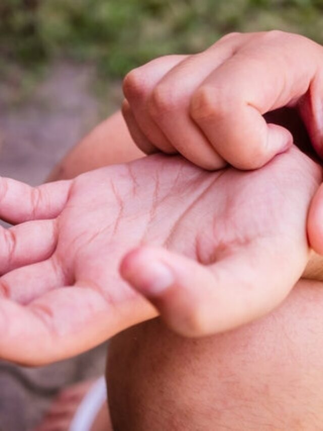 What Does It Mean When Your Left-Hand Itches 2 Best Reasons Why