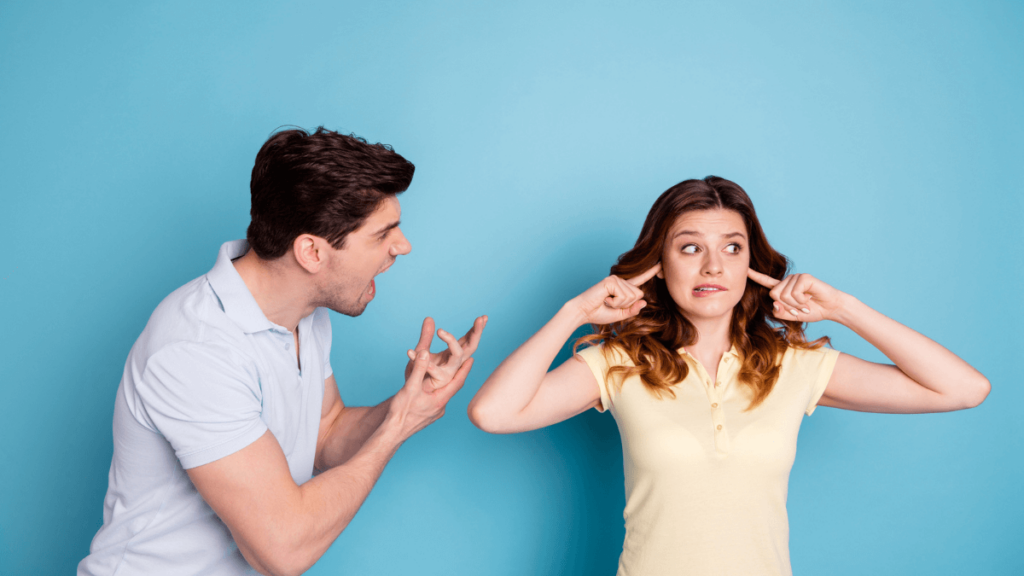 Couple Man Woman Yelling and Shocked Surprised and Expressive MSN