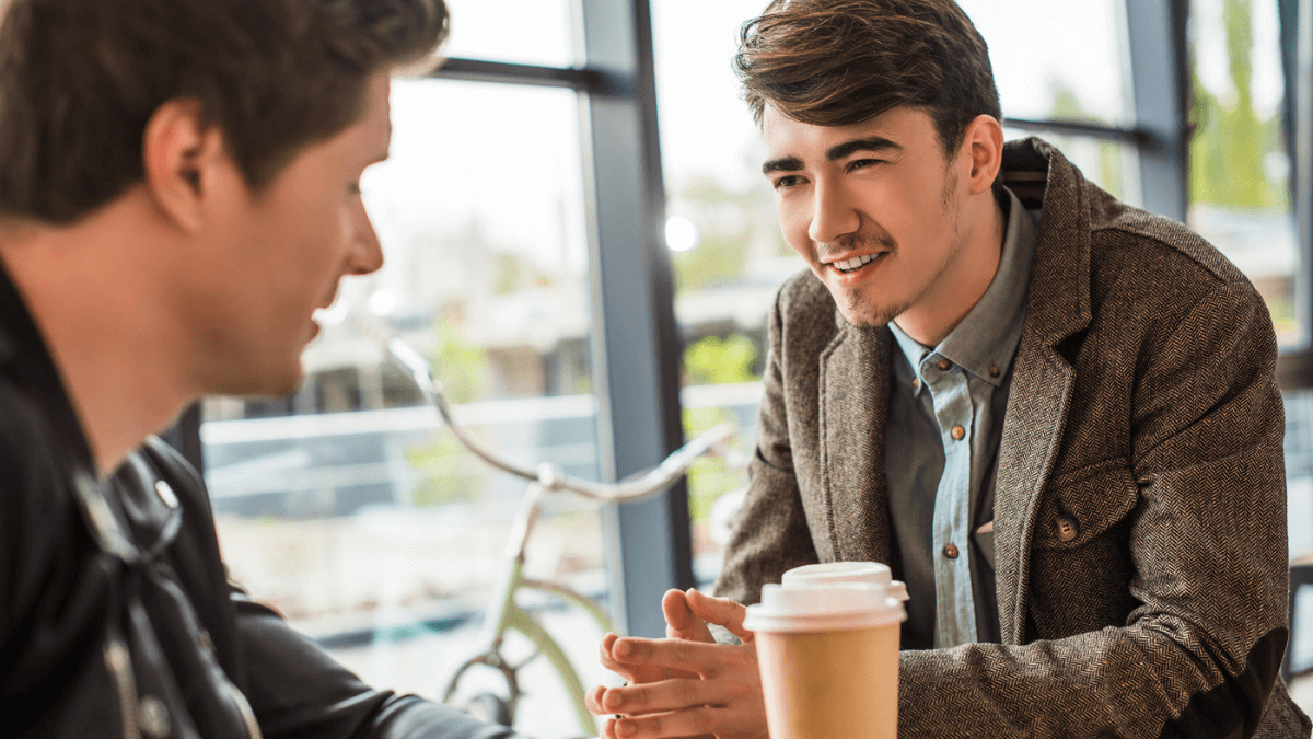 Two Men Talkig in a Coffeeshop Man to Man MSN
