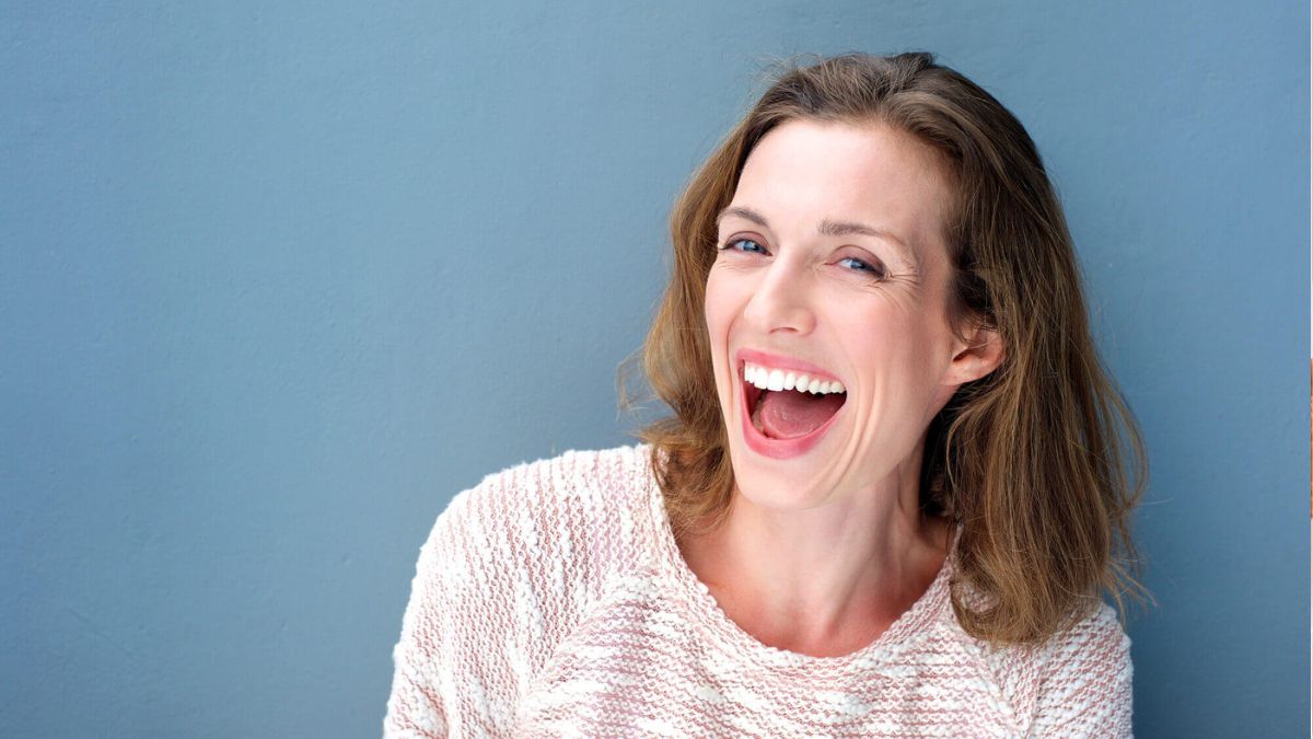 Adult Woman Laughing MSN
