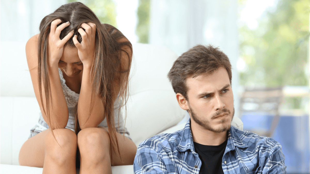 Crying woman and angry man - MSN