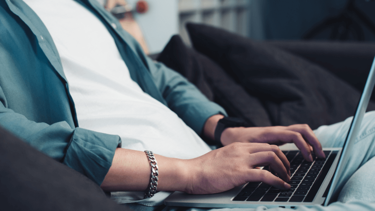 20 Interesting Jobs That Pay $30 an Hour Without a Degree in 2024