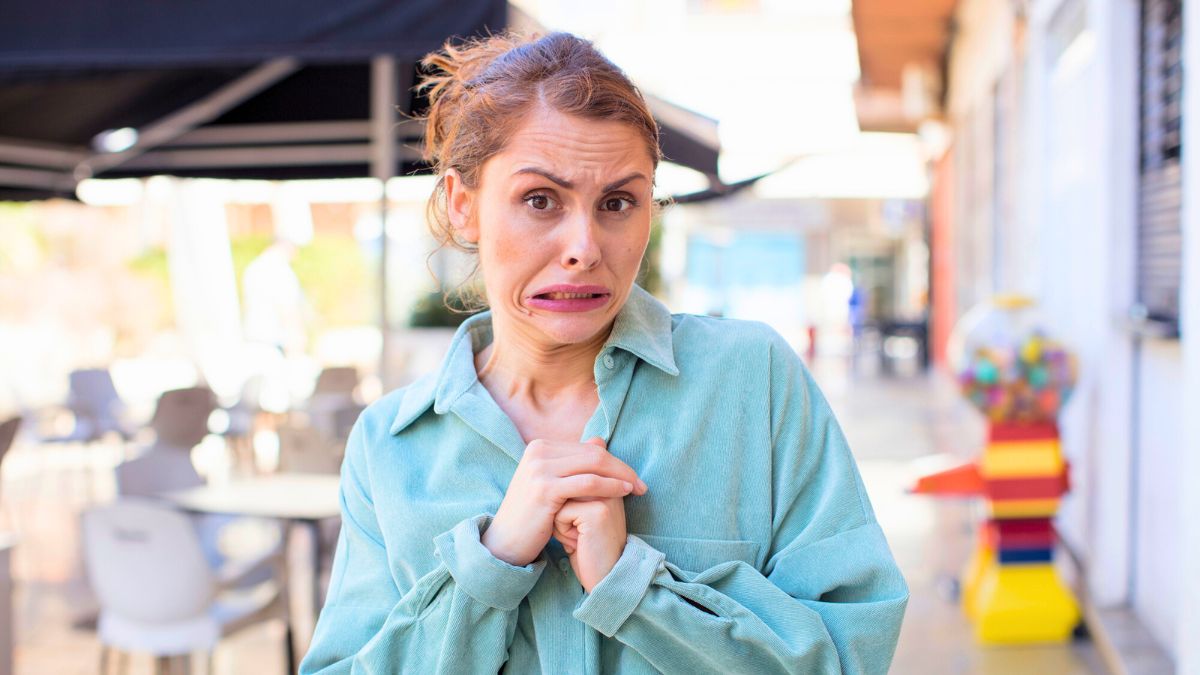 Woman Cringeing MSN