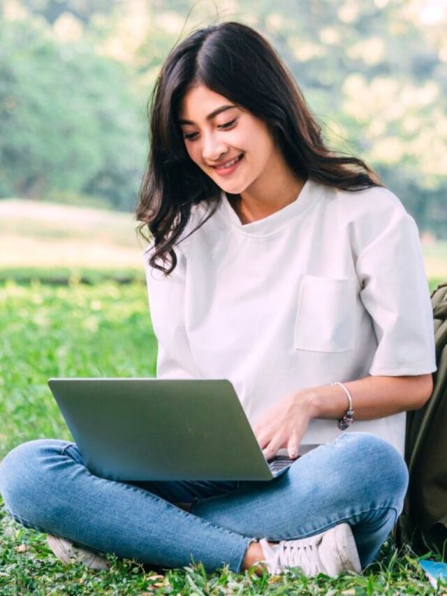 Woman Blogging Outdoors MSN