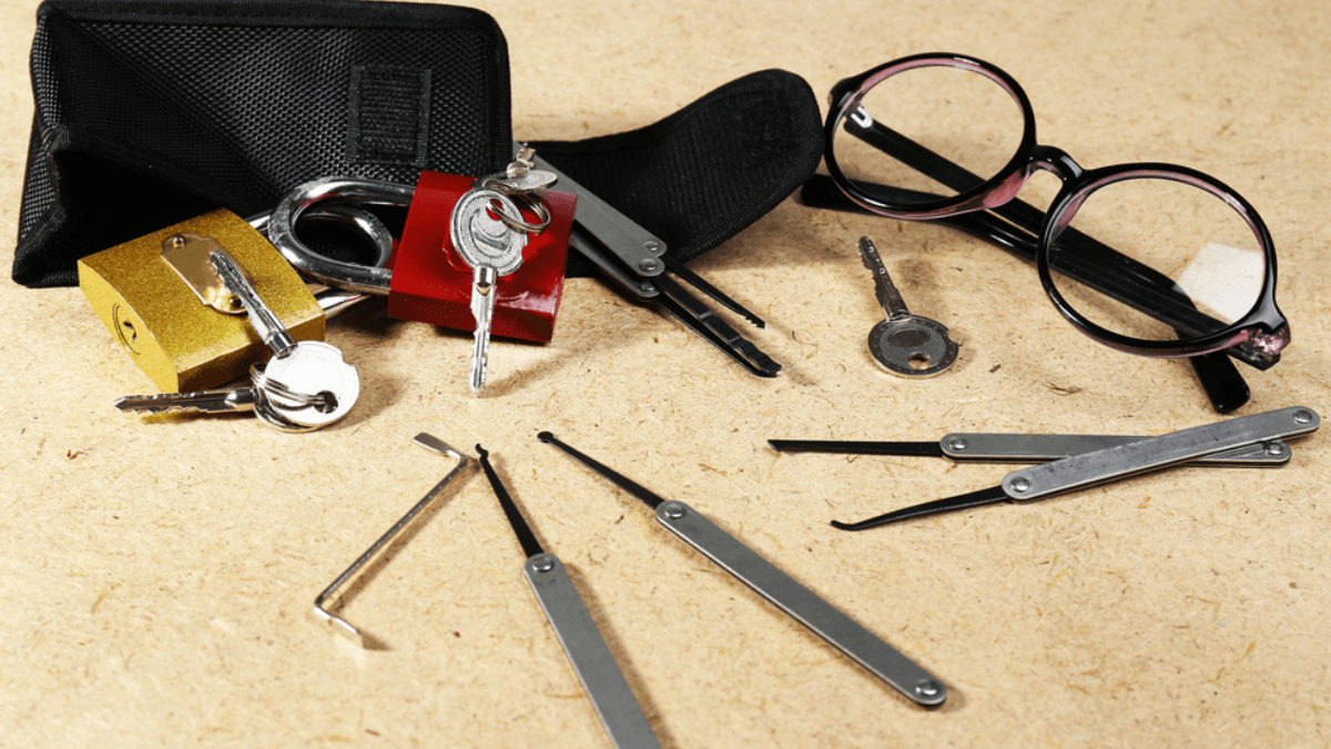 A set of locks and lock picks MSN