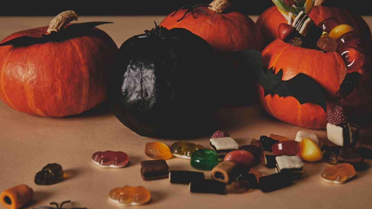 A group of pumpkins and candy MSN.