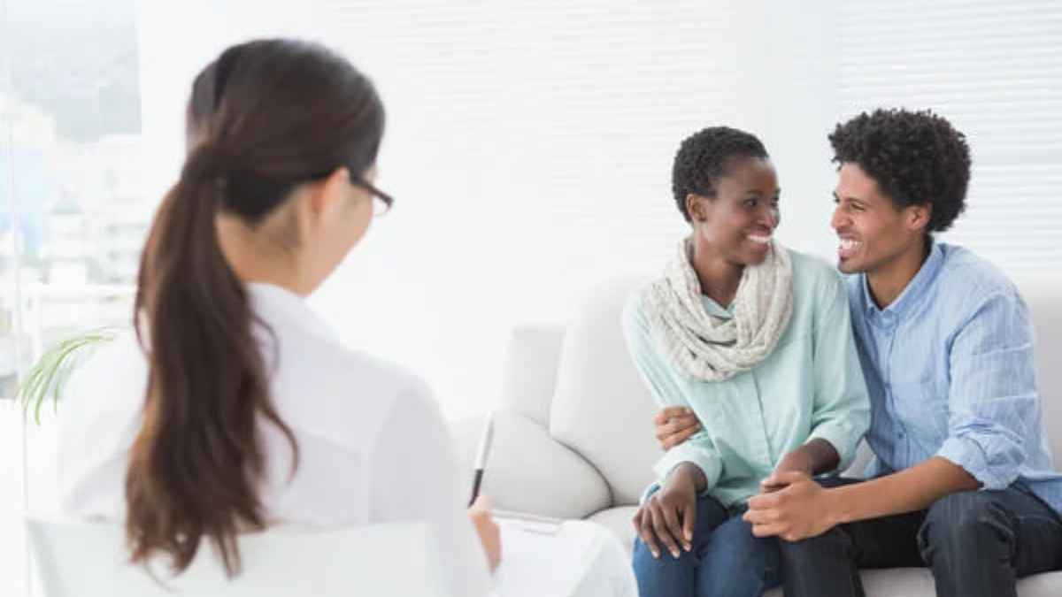 A therapist in session with her clients.