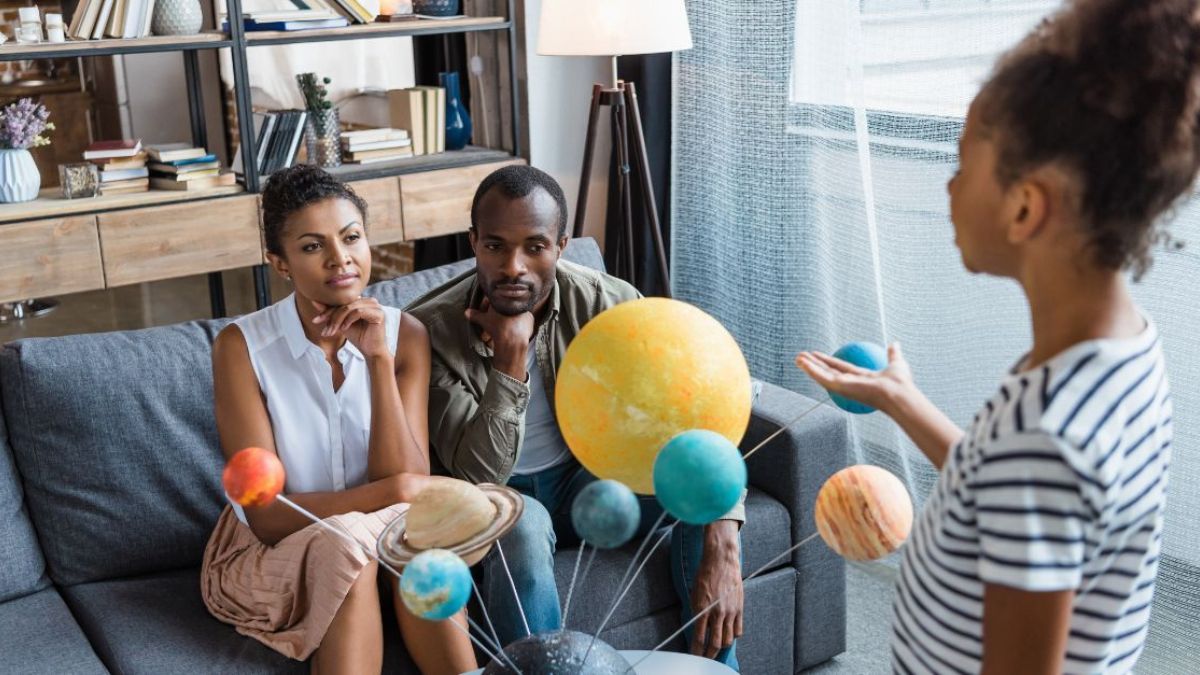 Parents not actively listening to their daughter explaining MSN