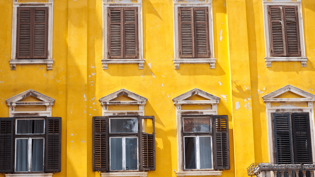 Old-Yellow-Building-MSN