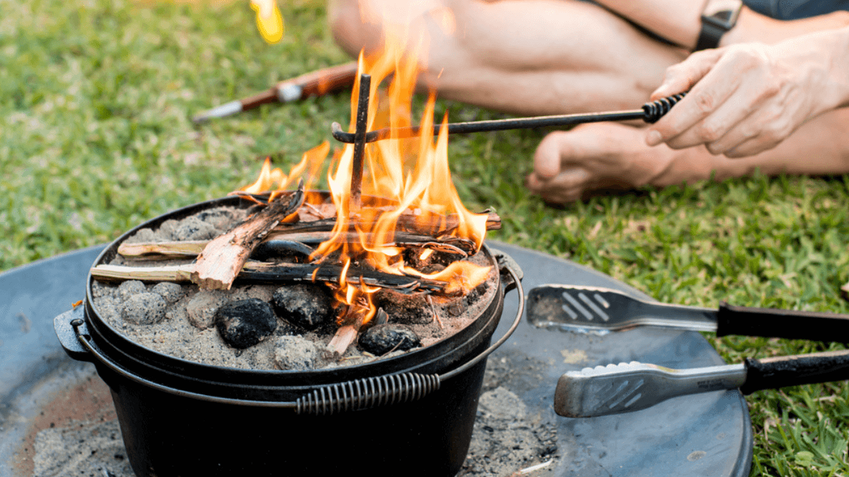 Dutch oven campfire cooking MSN