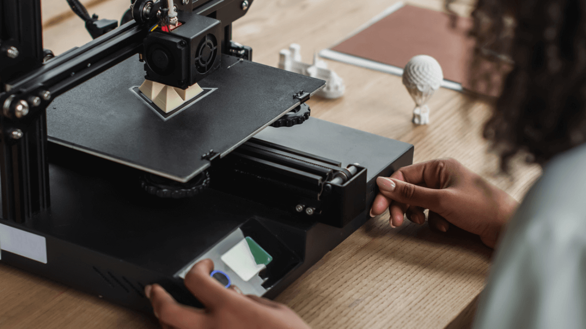How to Make Money With A 3D Printer in 7 Profitable Ways