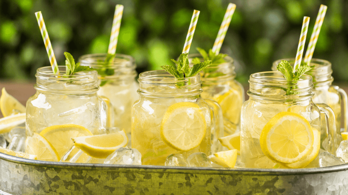 Lemonade in Mason jars MSN