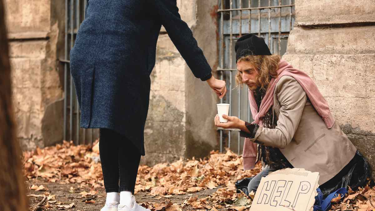 Giving money to a homeless man MSN.
