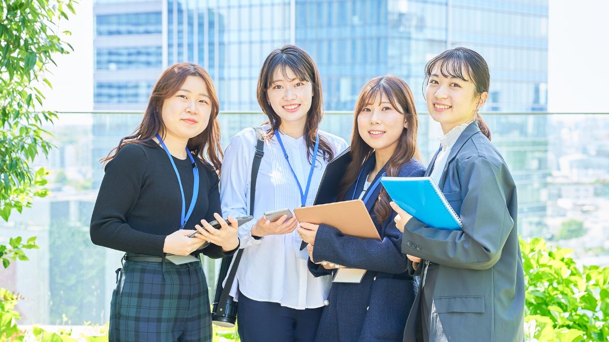 Career women changing their career MSN business working