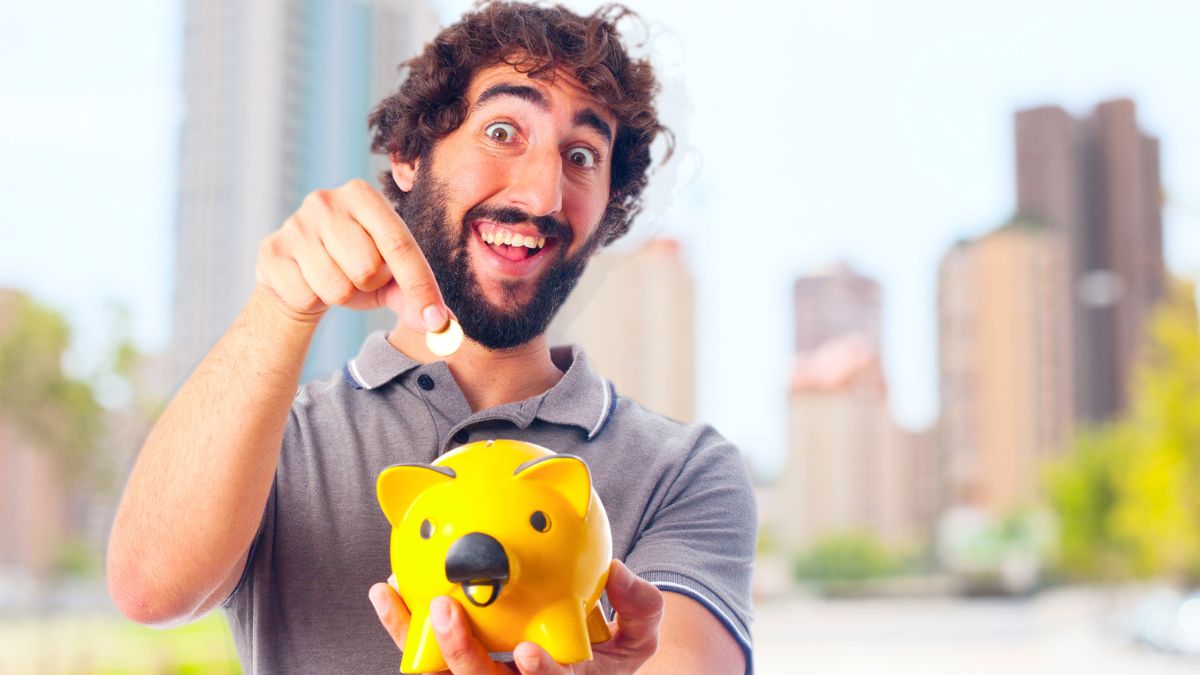 MSN-man-saving-money