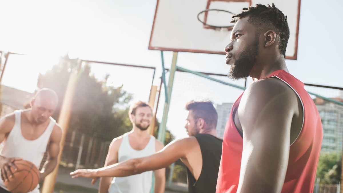 Multiethnic basketball players MSN.