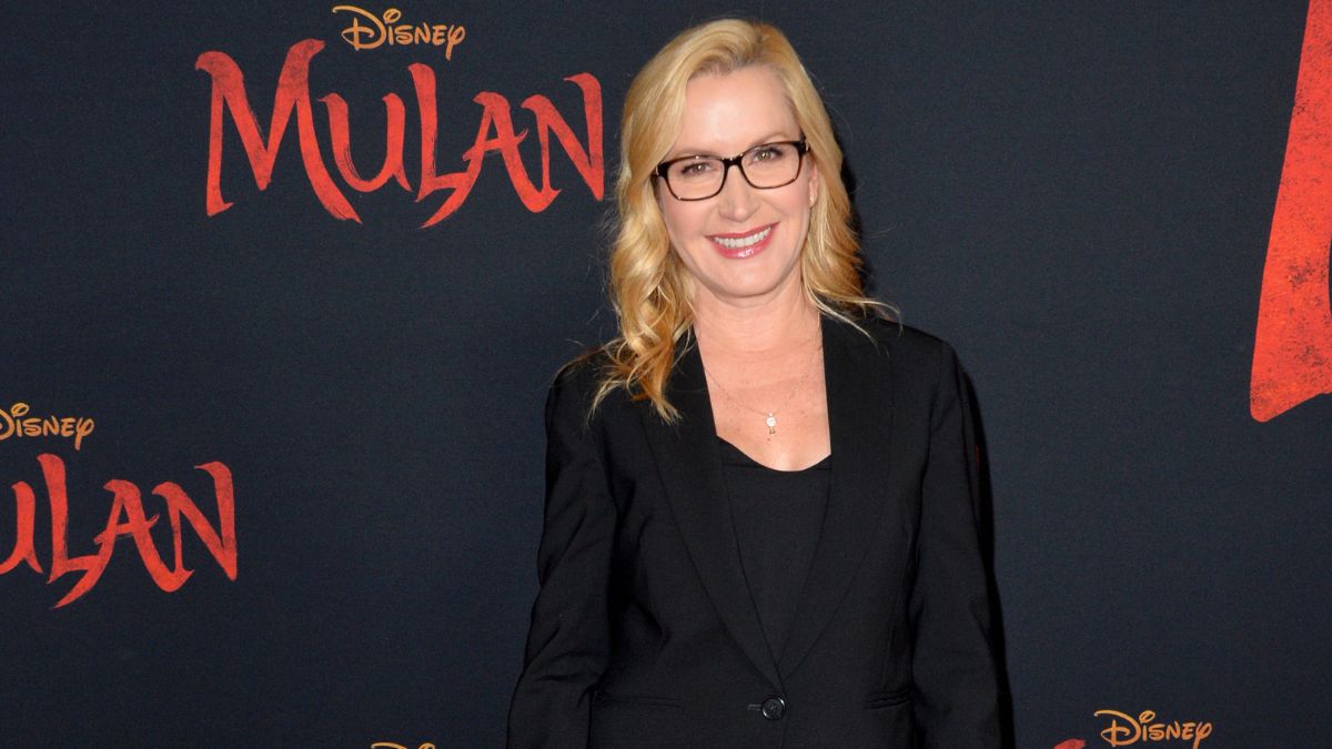 Angela Kinsey at the world premiere of Disney's Mulan MSN [cropped]