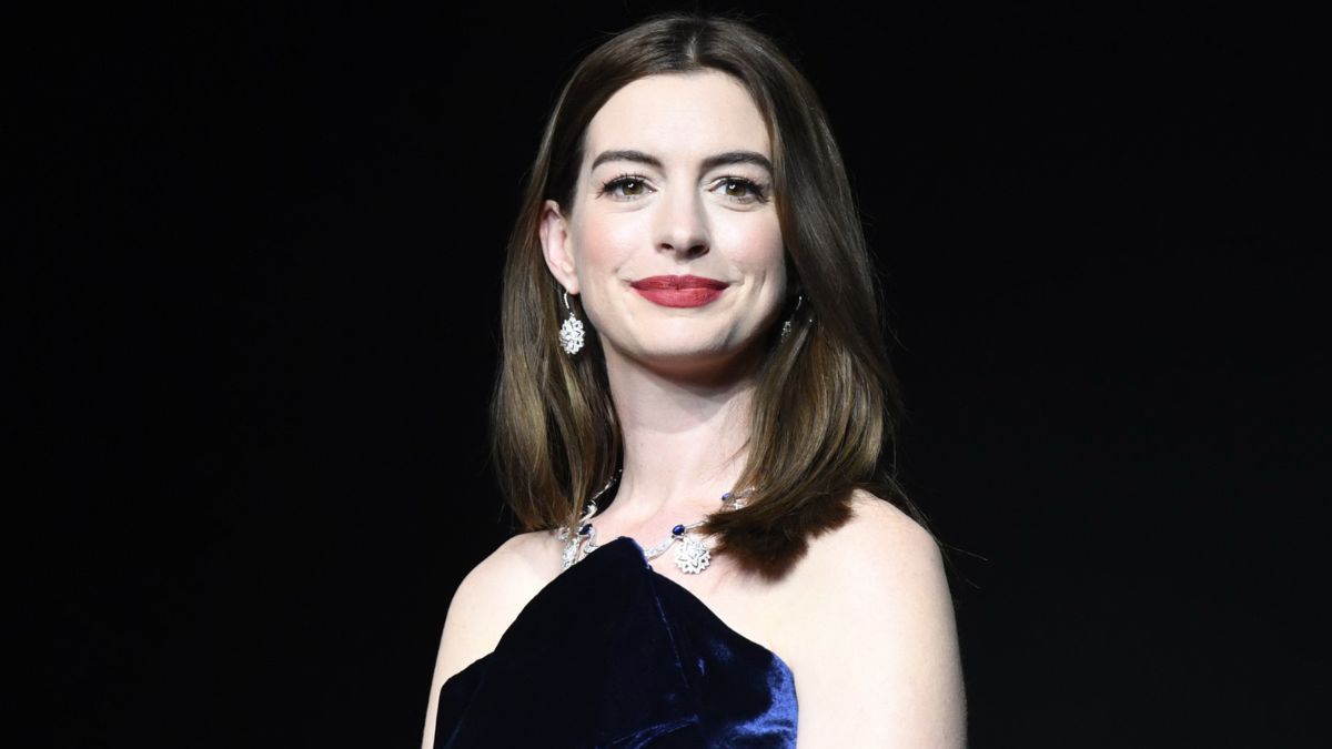 Anne Hathaway at the promotional event for jewelry brand Keer in China MSN