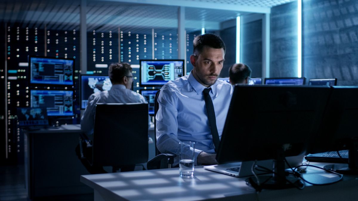 IT Specialist at his computer MSN