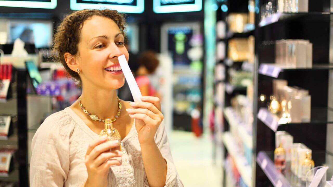 Ways To Get Free Perfume Samples By Mail Right Now